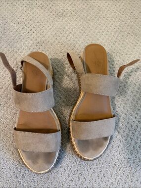 Universal Thread Women's Taupe Suede Double-Strap Espadrille Sandals